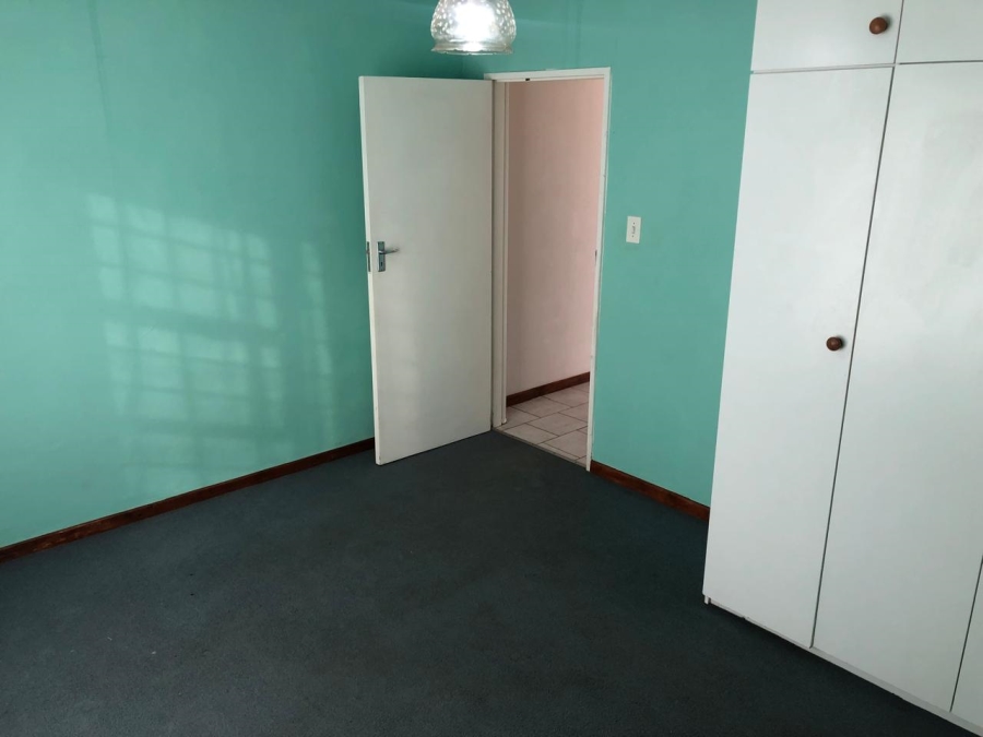 To Let 3 Bedroom Property for Rent in Country Club Western Cape